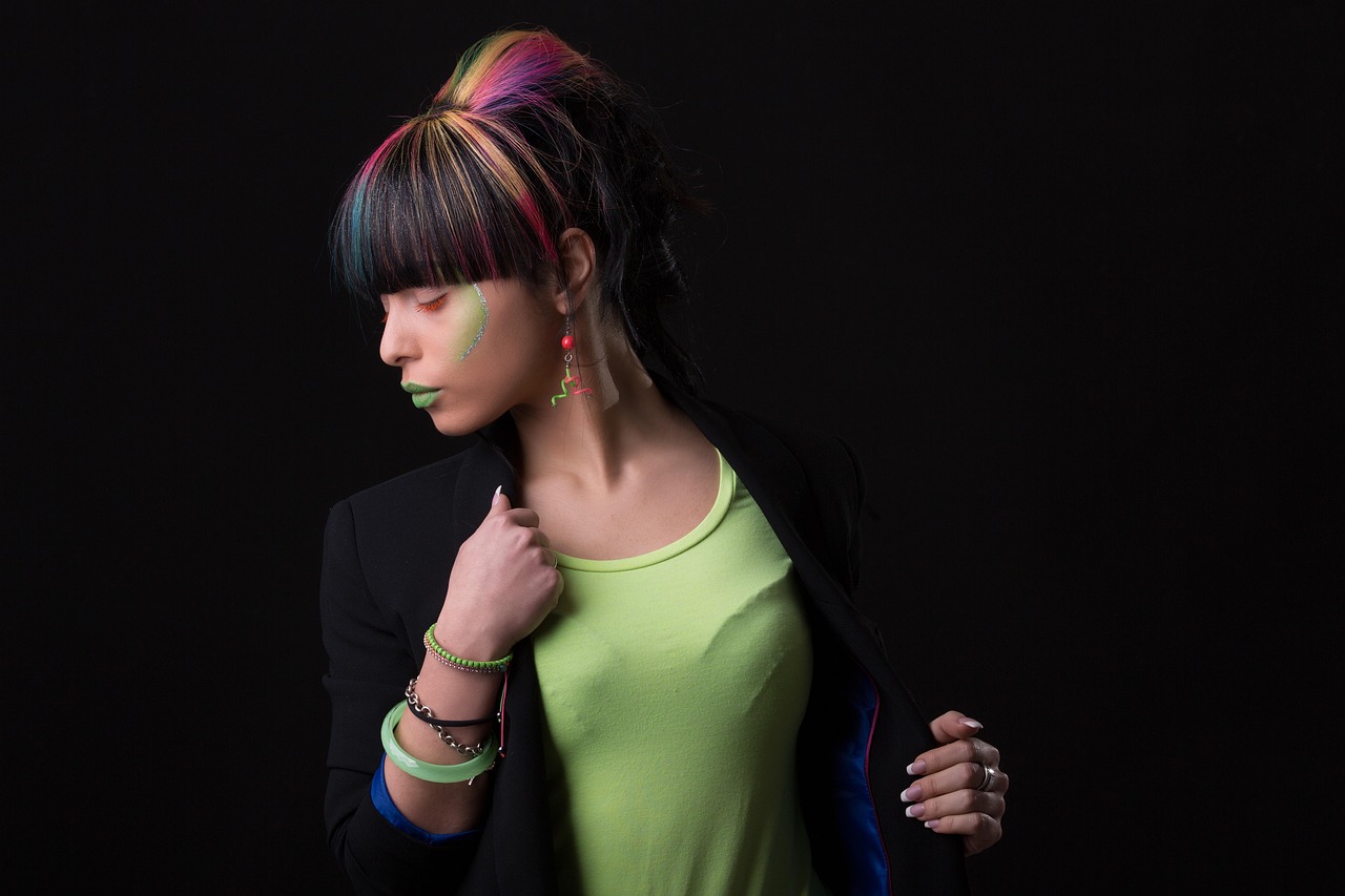 美女与真人的游戏世界—探寻美女真人游戏的魅力与前景